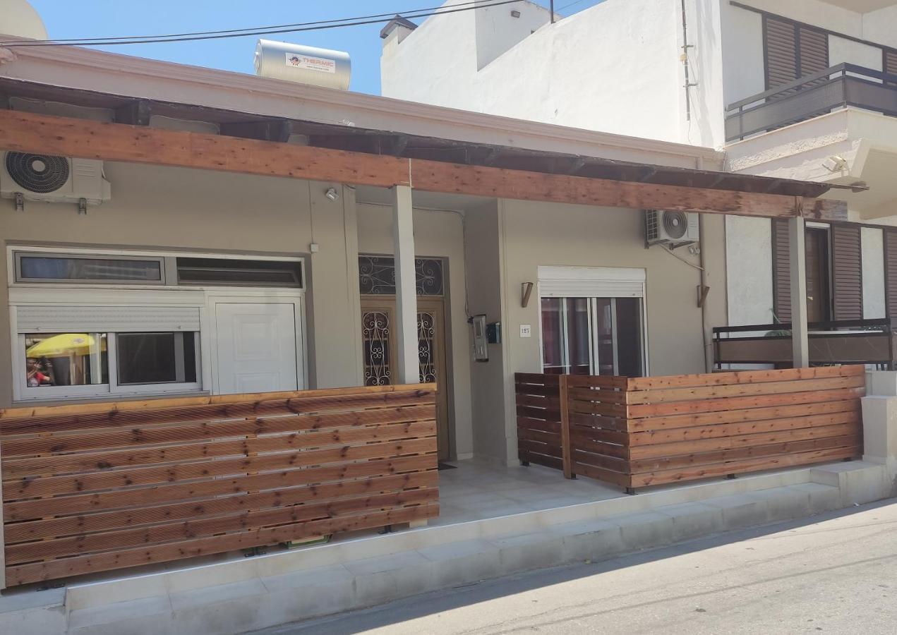 Nikolettas Traditional House *